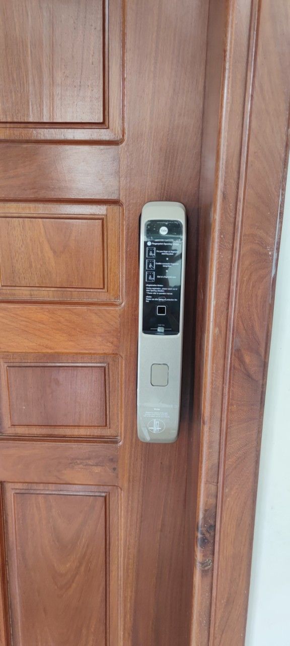 View - Khóa điện tử YALE YMI70A_BS70RG Push & Pull Backset 70mm