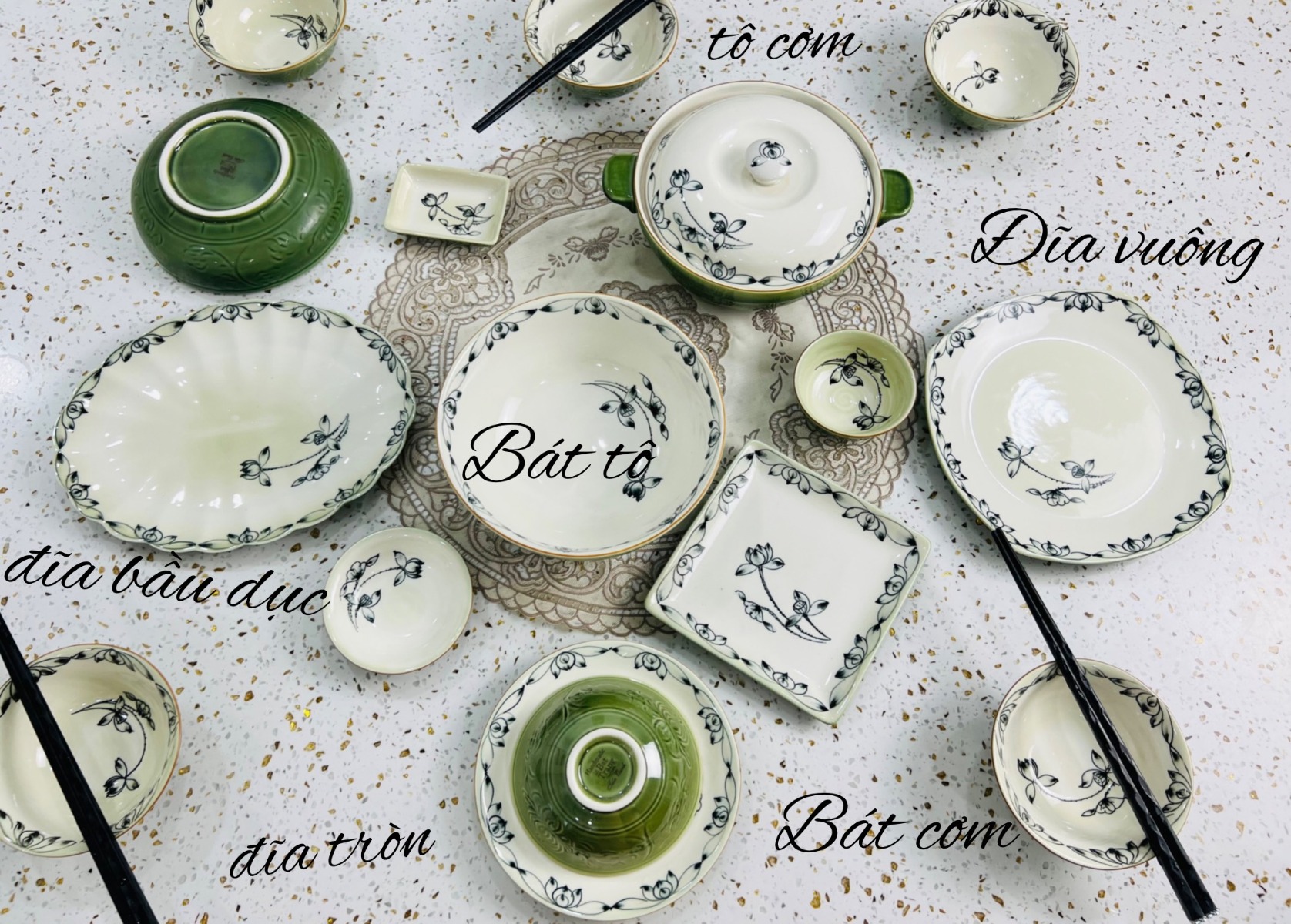 Bộ bát đĩa sen xanh cổ - Set 16 món